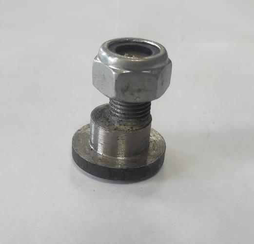 БОЛТ КРР-1.85 03.601-01 с гайкой