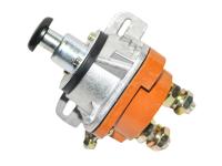 Выключатель массы 1212.3737-05  3-х контактный, ручной МТЗ 12/24V 50А ЭКРАН