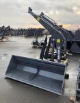 Погрузчик фронтальный Metal-Fach Секач Т-209  грузоподъёмность в 800 кг.