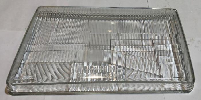 Стекло фары 3302-3711071-20 Волга, Газель